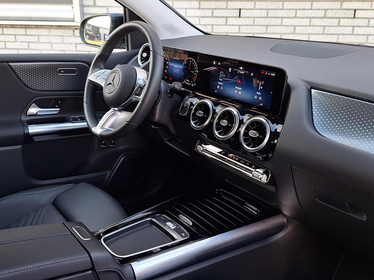 Mercedes-Benz B-KLASSE 250 e Business Line | Achteruitrijcamera | Widescreen | Stoelverwarming | Elektrische achterklep | LED verlichting