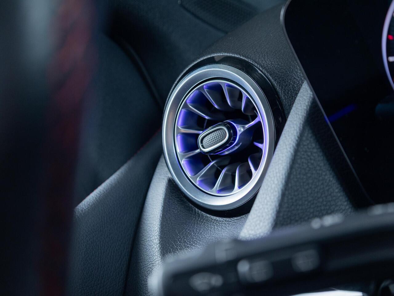 Mercedes-Benz B-KLASSE 180 Star Edition AMG Line Panorama dak