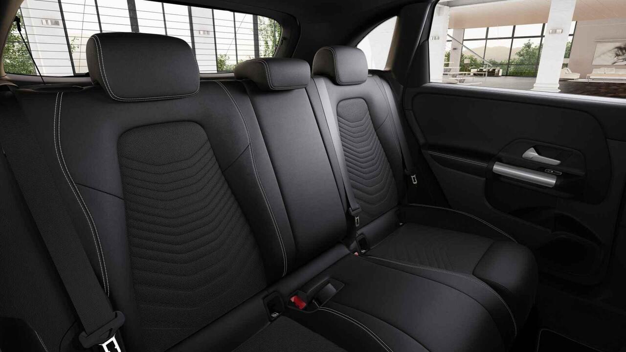 Mercedes-Benz B-KLASSE 250e Business Solution Luxury Line | Apple CarPlay | Achteruitrijcamera | Trekhaak | MULTIBEAM LED | Stoelverwarming |