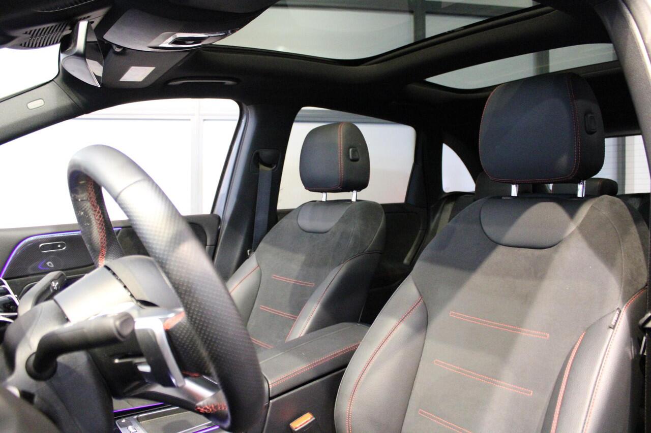 Mercedes-Benz B-KLASSE 180 AMG Line Panorama dak | Trekhaak