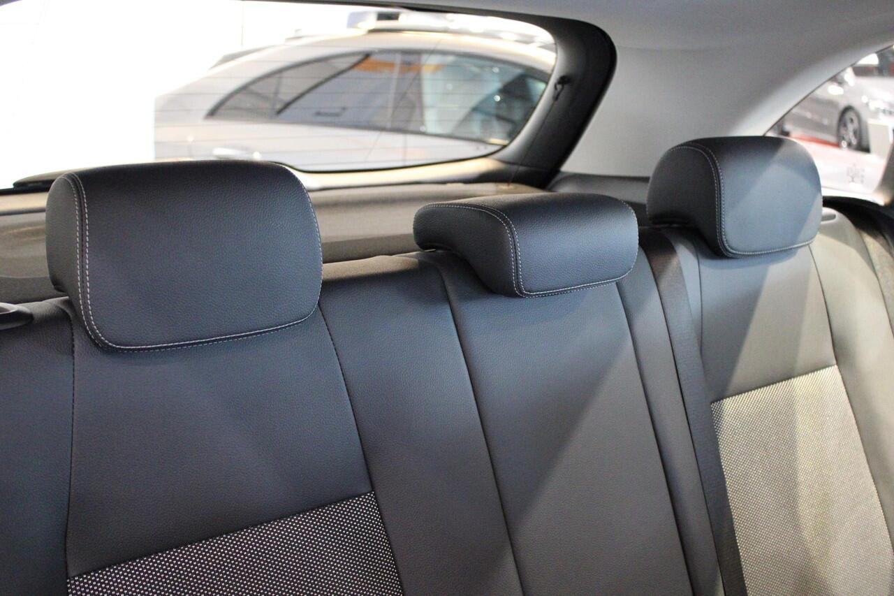 Mercedes-Benz B-KLASSE 180 Business Solution