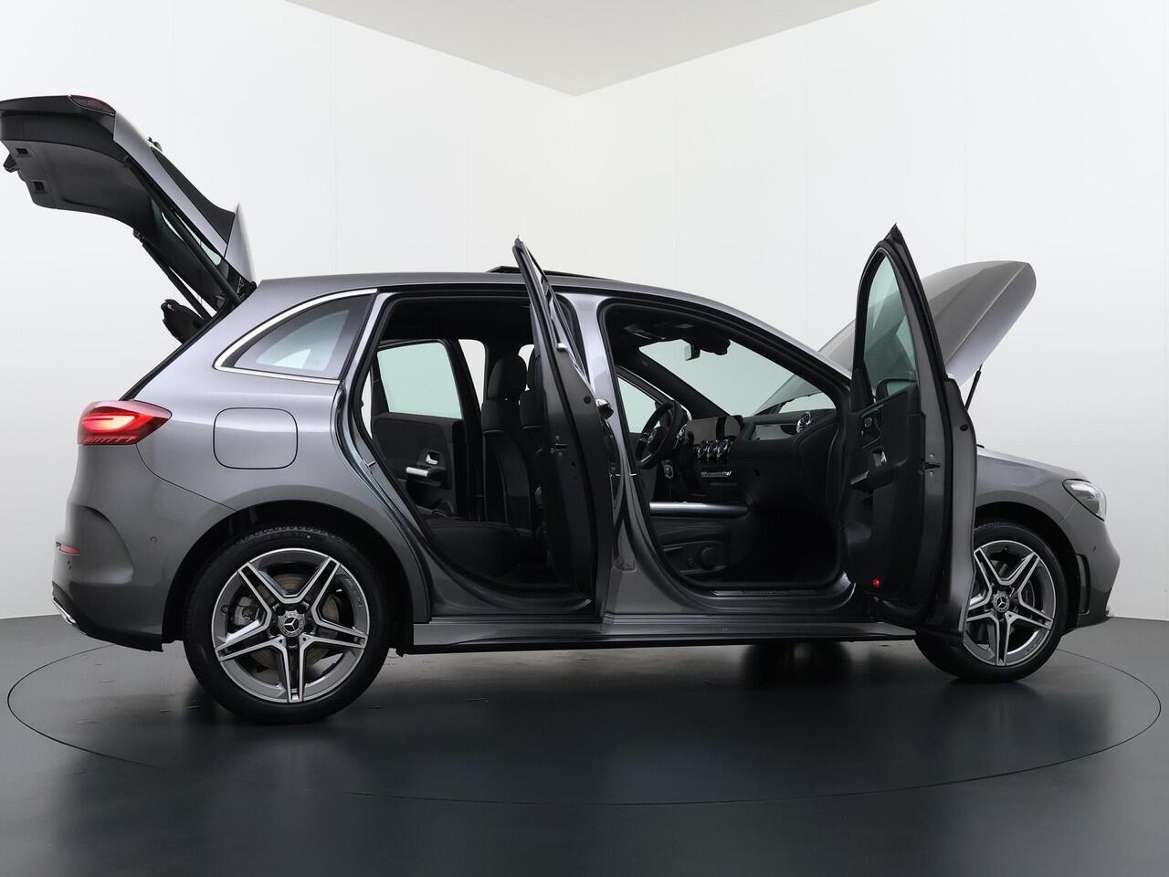 Mercedes-Benz B-KLASSE 250 e Business Solution AMG | Panorama - Schuifdak | Multibeam Led | DAB+ Radio | Apple Carplay & Android Auto | Sfeerverlichting | Achteruitrijcamera