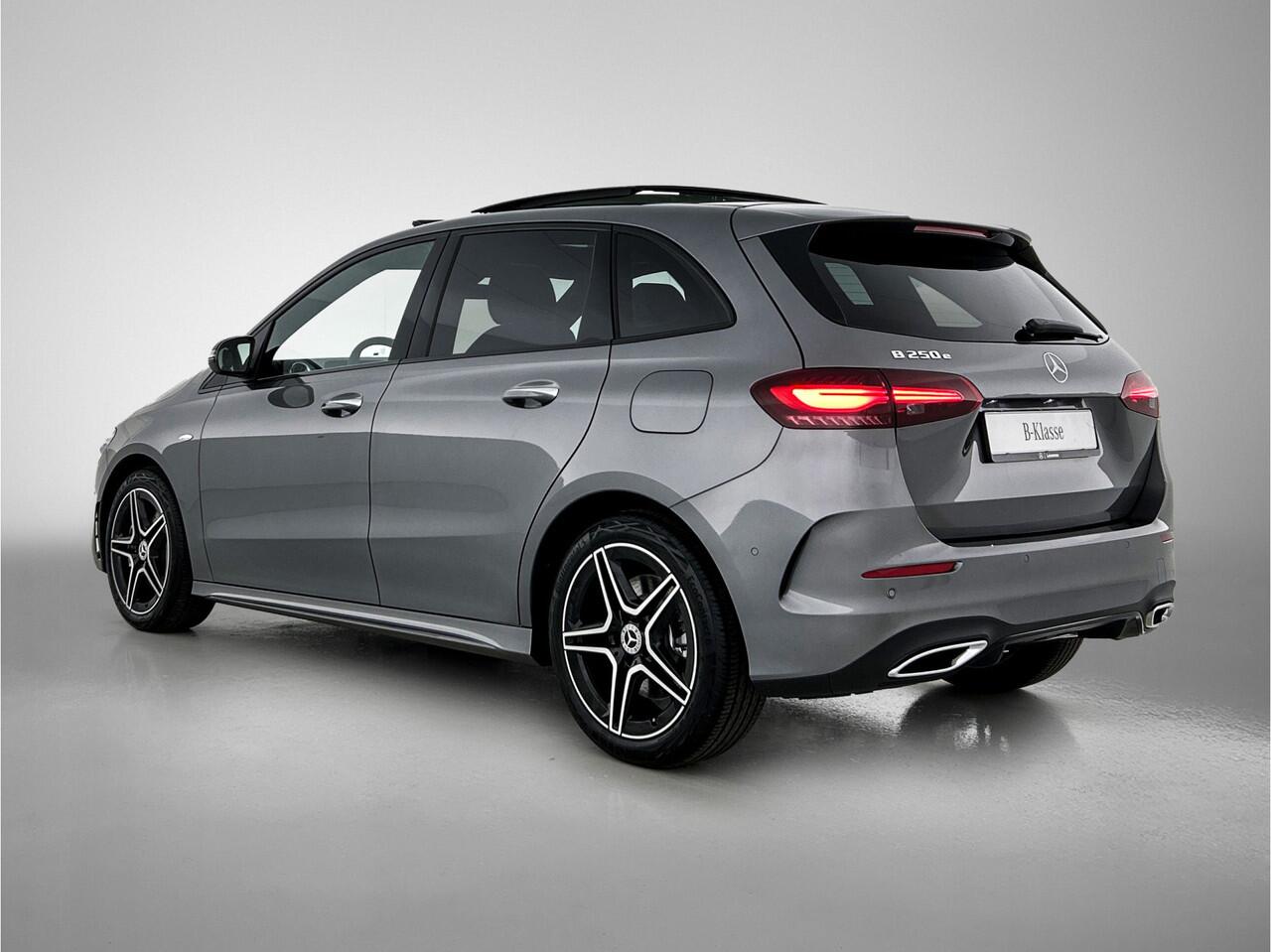 Mercedes-Benz B-KLASSE 250 e Business Solution AMG | Nightpakket | Trekhaak | GUARD 360 ° Vehicle protection Plus | Smartphone Integratie | Panoramaschuifdak |