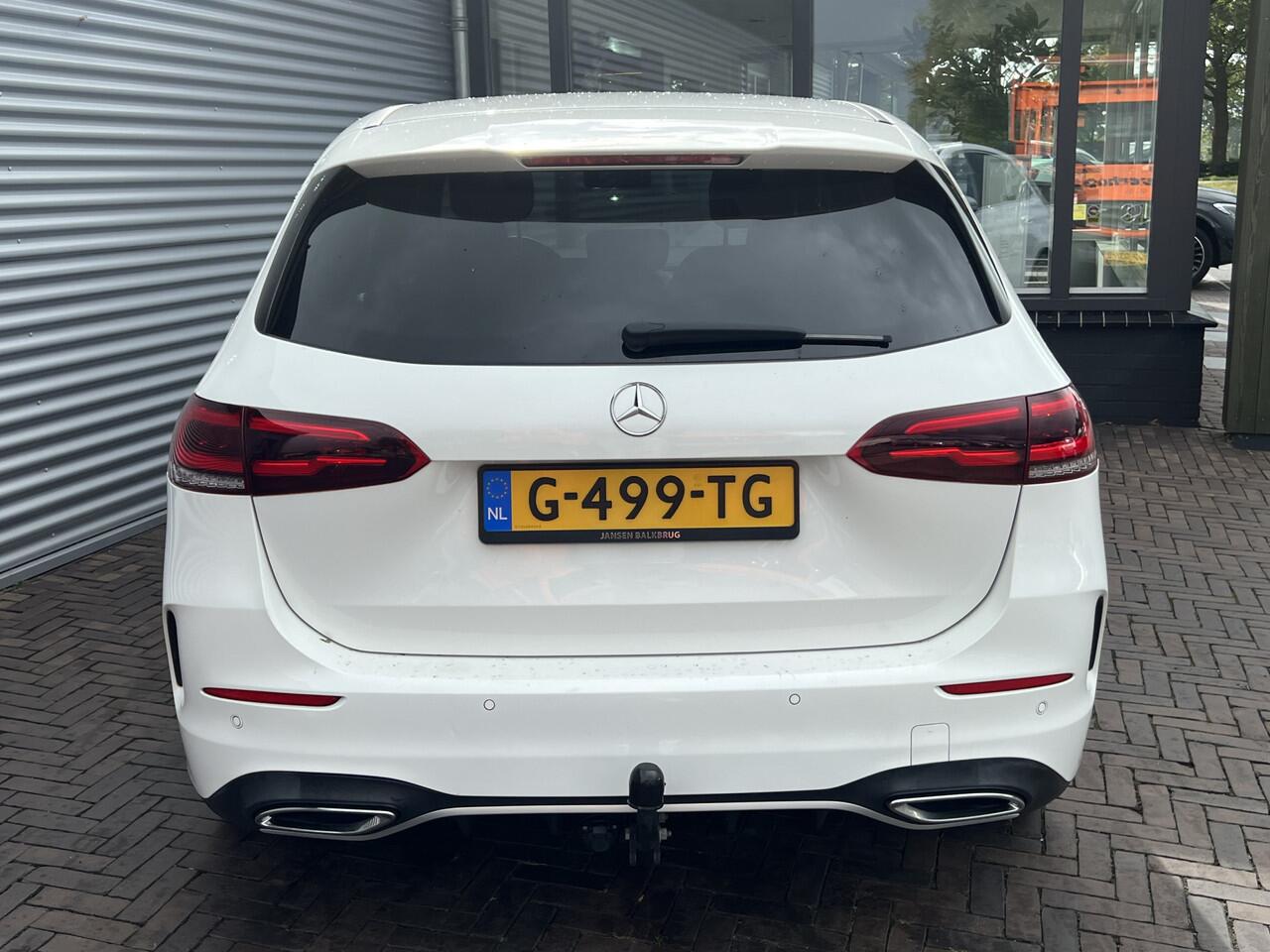Mercedes-Benz B-KLASSE 180 Business Solution AMG