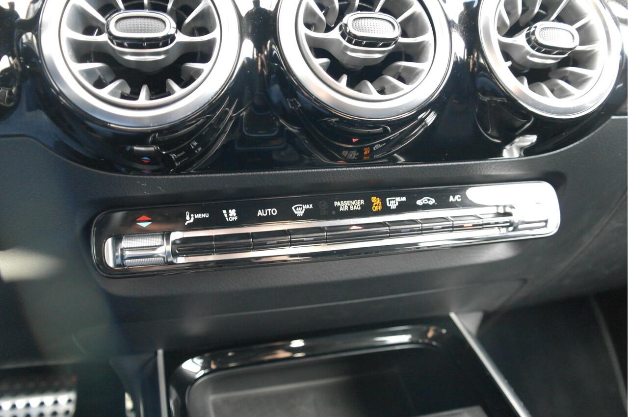 Mercedes-Benz B-KLASSE 250 e Business Solution AMG | Trekhaak | Carplay | Camera | Cruise | LED