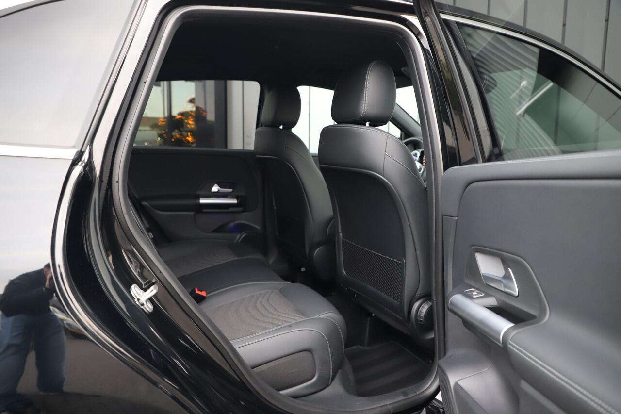 Mercedes-Benz B-KLASSE 250e Luxury Line | 218PK | Keyless-go | Sfeerverlichting | ACC | Stuurwielverw. | Standkachel | 2024.