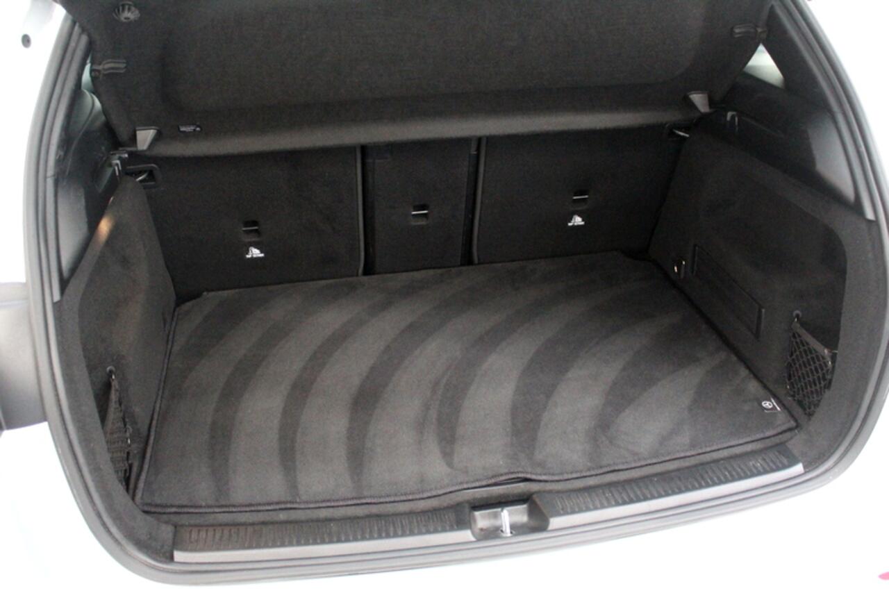 Mercedes-Benz B-KLASSE 160 Advantage RIJKLAAR!! | Full led | NAVI | ? 1e Eigenaar 2020 | CRUISE CONTROLE | CAMERA | ELEC-ACHTERKLEP