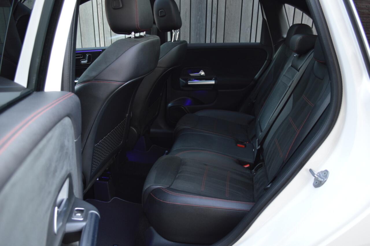 Mercedes-Benz B-KLASSE 200 AMG Led Panorama Memory Distronic Camera Night Augmented Pdc