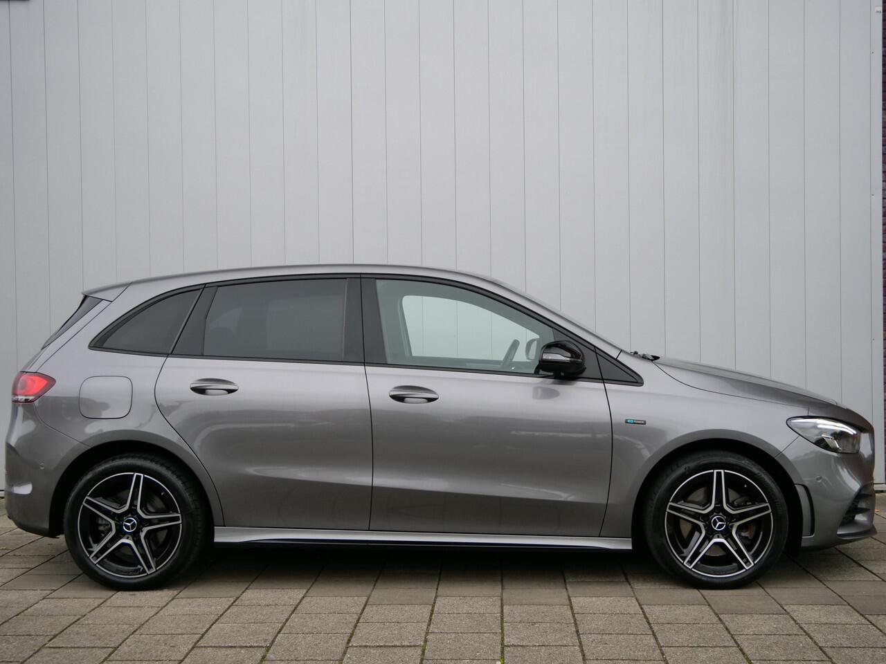 Mercedes-Benz B-KLASSE 250 e Business Solution Luxury 218 Pk Automaat AMG / Navigatie / Apple Carplay / Camera
