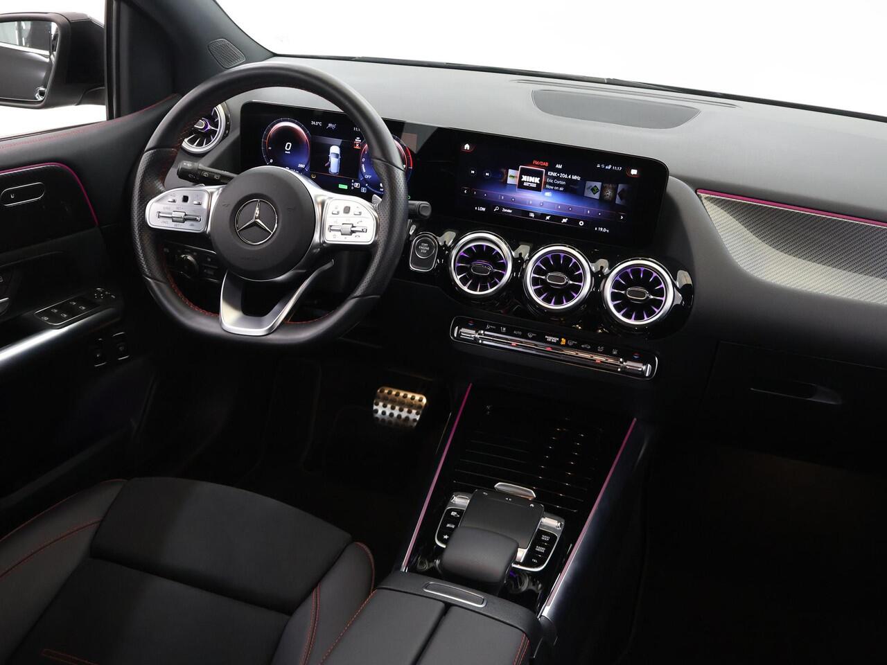 Mercedes-Benz B-KLASSE 250 e AMG Line | Widescreen | Stoelverwarming | Cruise control | Extra getint glas |