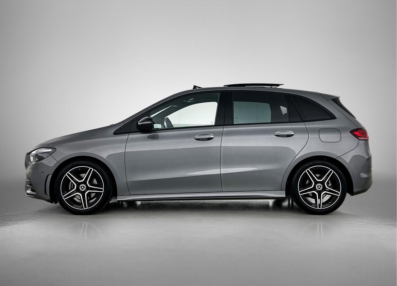 Mercedes-Benz B-KLASSE 180 Business Solution AMG | Nightpakket | Smartphone integratie | Panoramaschuifdak | Stoelverwarming voor | EASY PACK achterklep | Keyless-Go comfortpakket | MULTIBEAM LED |