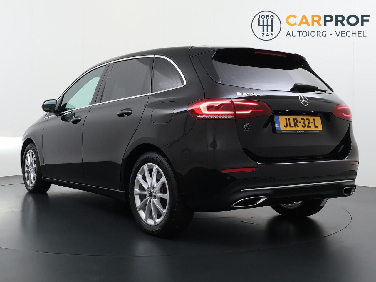 Mercedes-Benz B-KLASSE 250 e Luxury Line SOH 96% | Camera | Navigatie | Stoelverwarming |