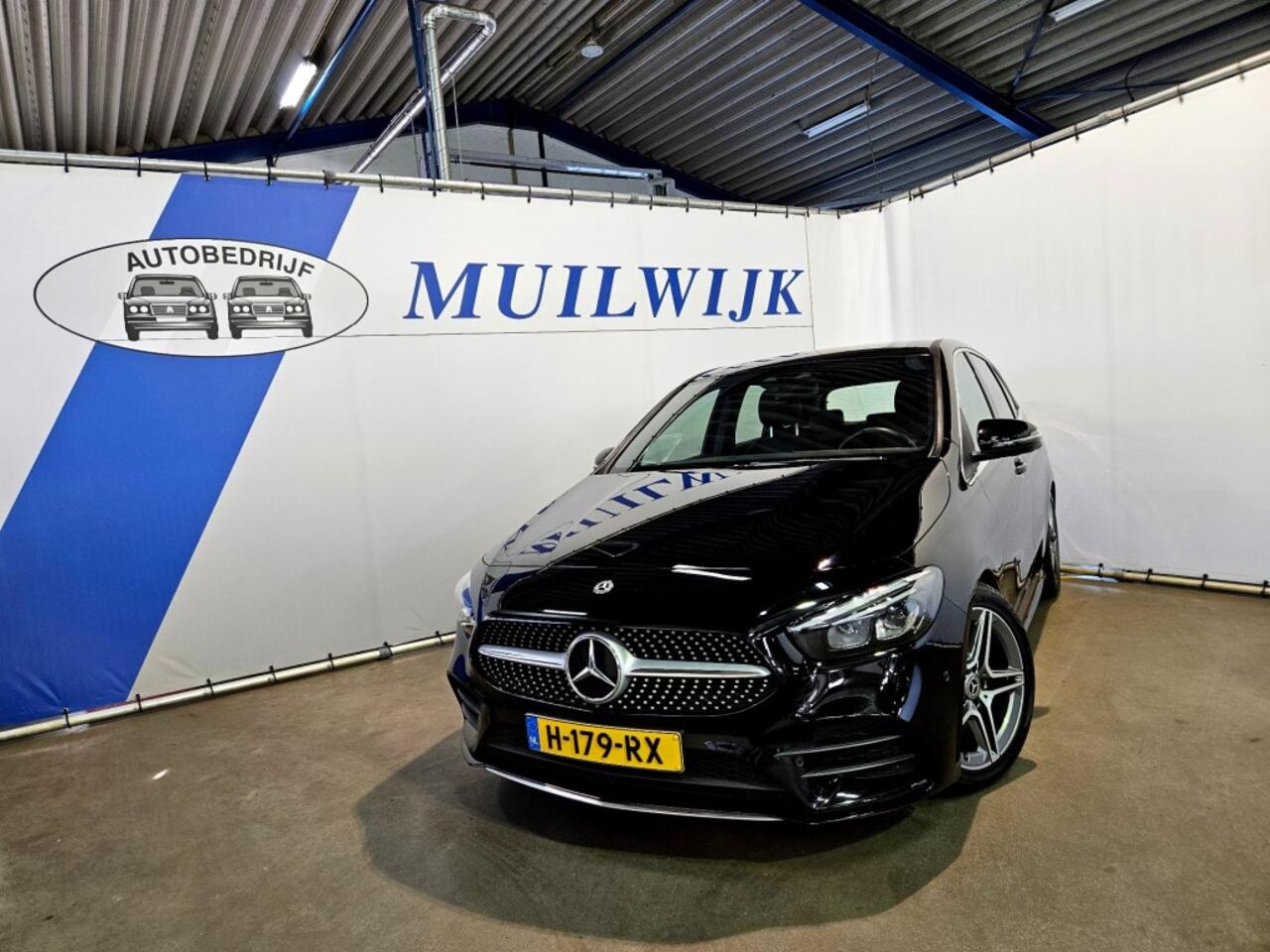 Mercedes-Benz B-KLASSE 180 Business Solution AMG / Widescreen / NL Auto