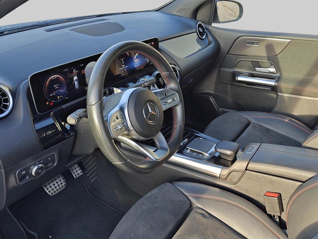 Mercedes-Benz B-KLASSE 180 Business Solution AMG | AMG Styling | Sfeerverlichting | Voorstoelen verwarmd