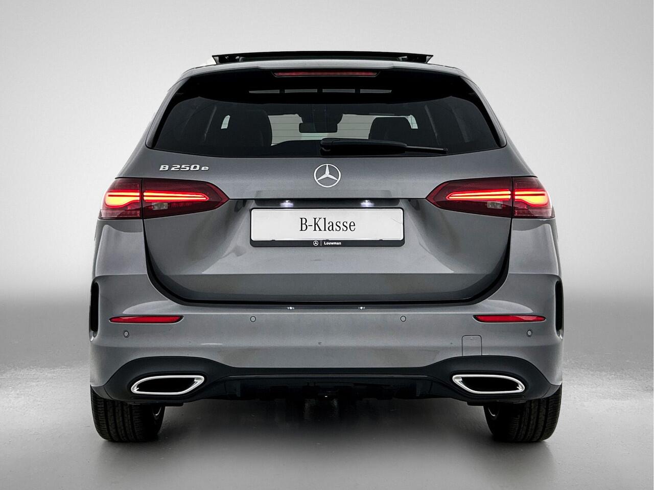 Mercedes-Benz B-KLASSE 250 e Business Solution AMG | Nightpakket | Trekhaak | GUARD 360 ° Vehicle protection Plus | Smartphone Integratie | Panoramaschuifdak |