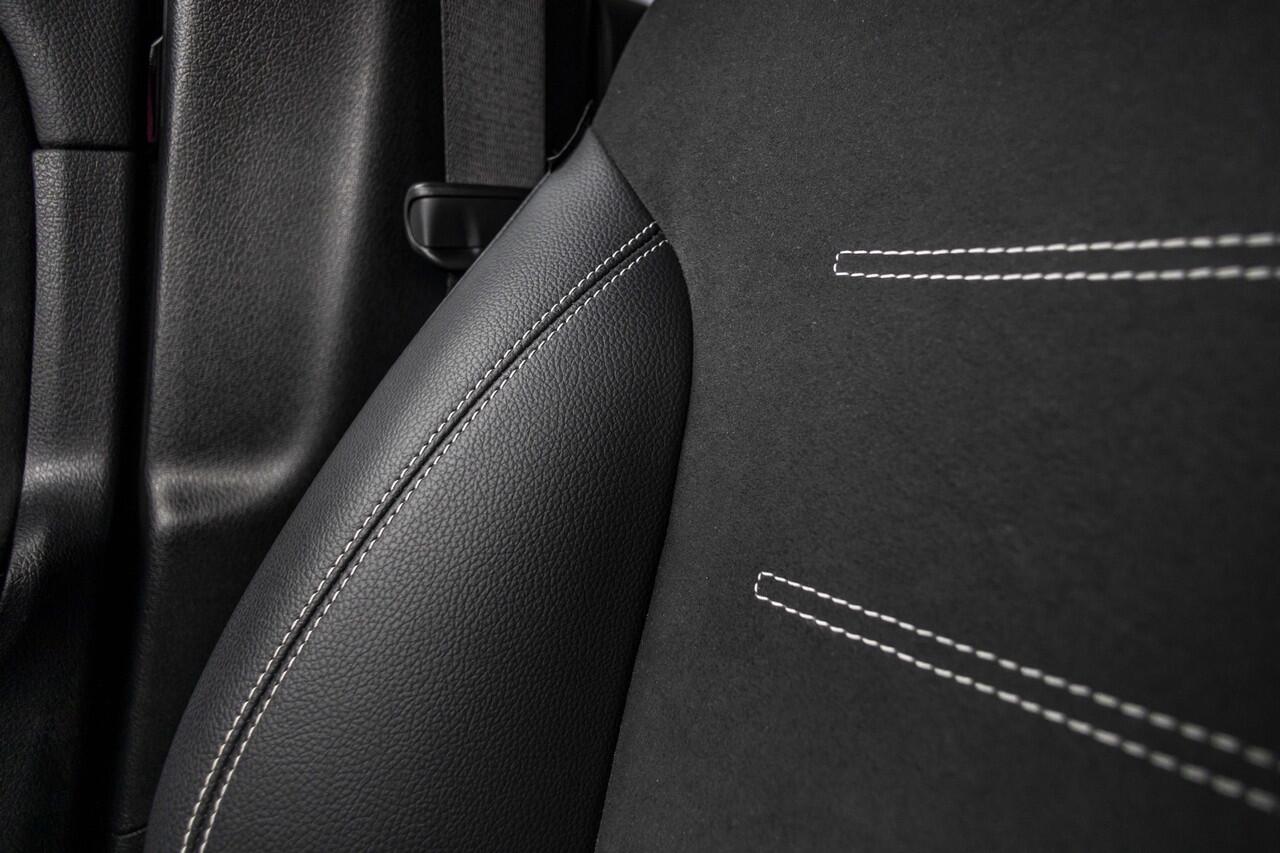 Mercedes-Benz B-KLASSE 250 e Premium Plus AMG | Camera | Carplay