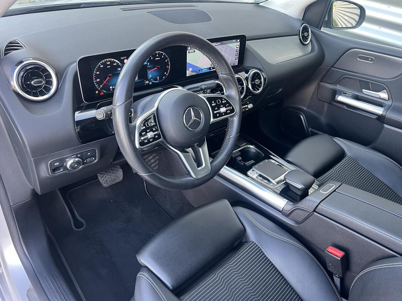 Mercedes-Benz B-KLASSE 180 Automaat Trekhaak Widescreen