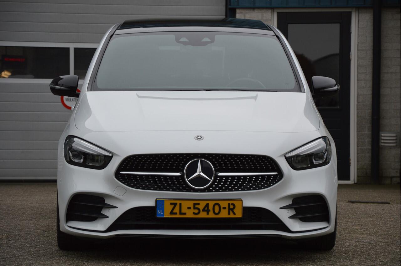 Mercedes-Benz B-KLASSE 180 AMG | LED | CARPLAY | CAMERA | PANODAK | NIGHTPAKKET | CRUISE | CLIMA | ENZ
