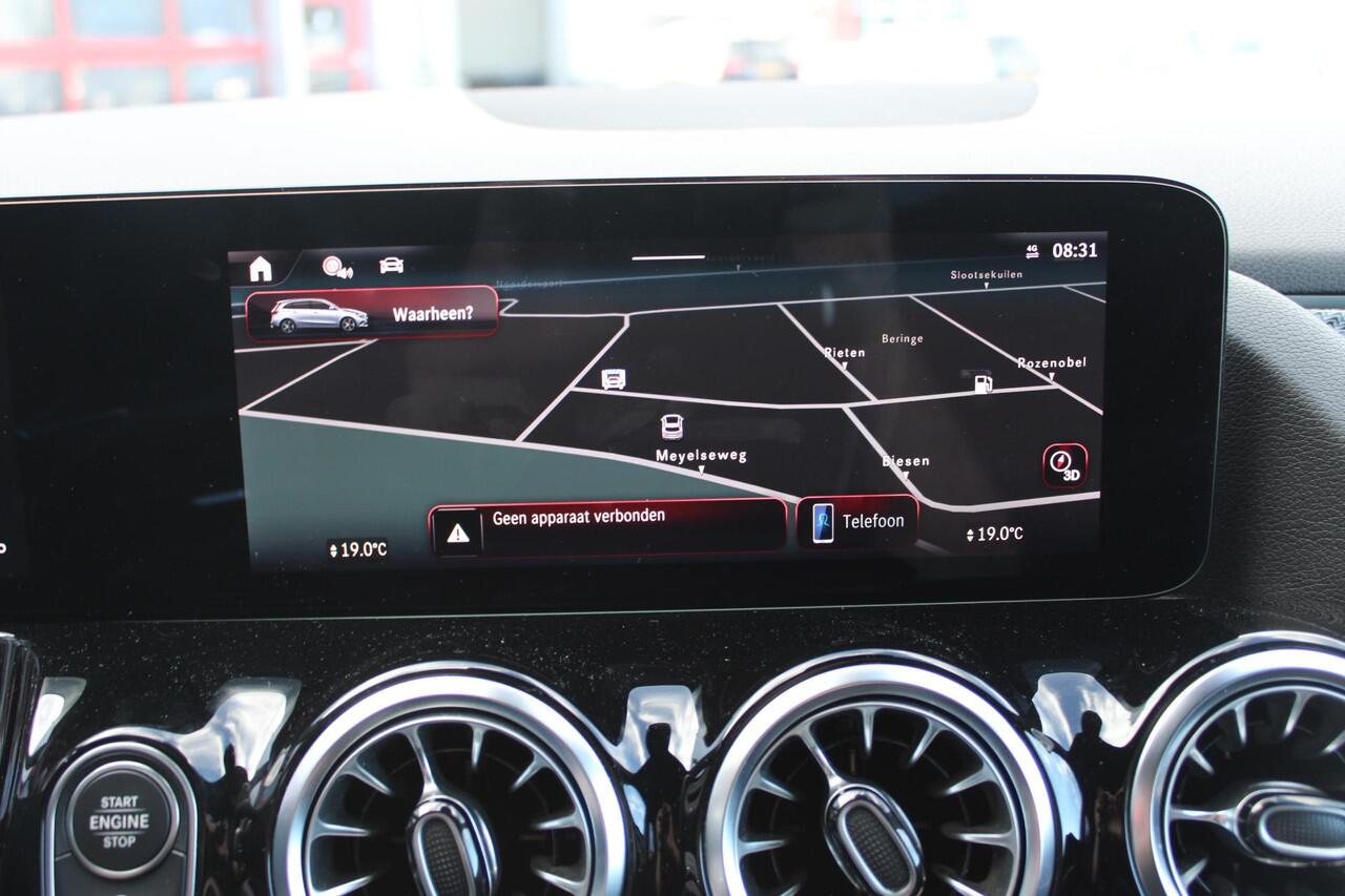 Mercedes-Benz B-KLASSE 180 Star Edition AMG Line NL Auto!!