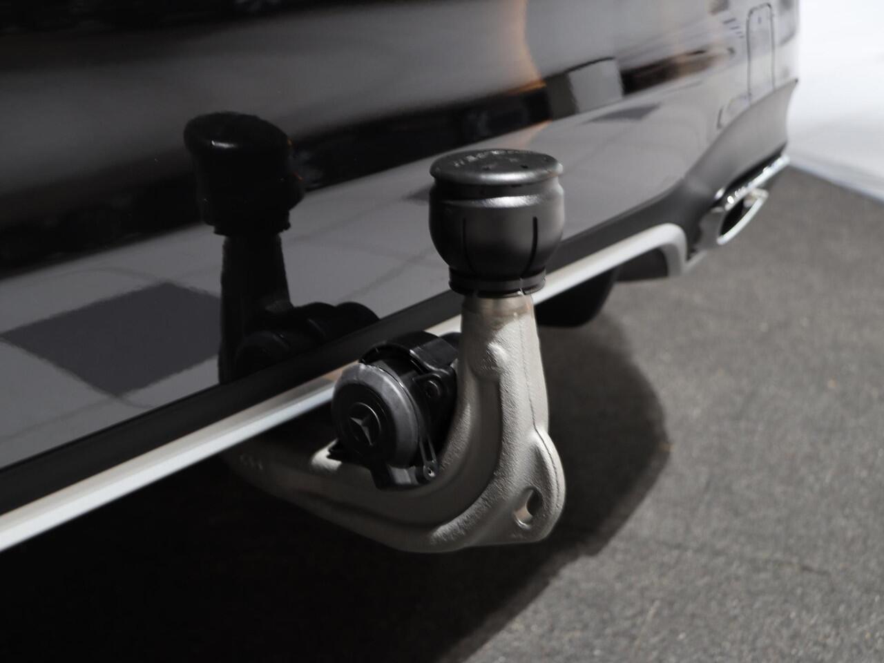 Mercedes-Benz B-KLASSE 250e Business Solution AMG | Panoramaschuifdak | Winter pakket | Achteruitrijcamera | Trekhaak |