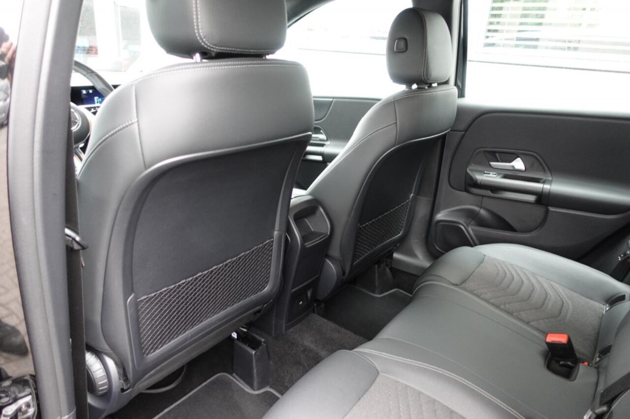 Mercedes-Benz B-KLASSE 180 BNS SOLUTION Mild Hybrid