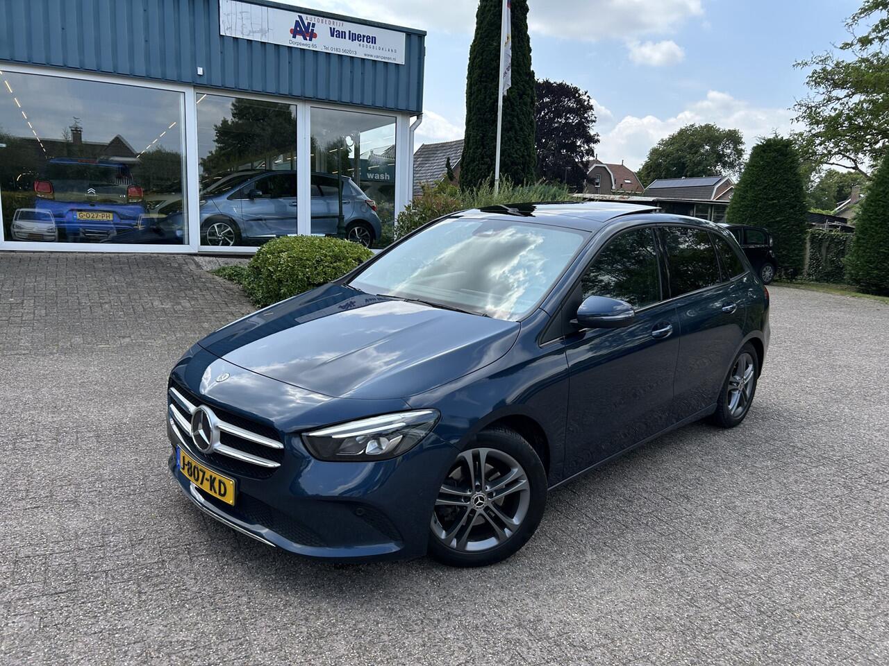 Mercedes-Benz B-KLASSE 180 Advantage Automaat Panoramadak