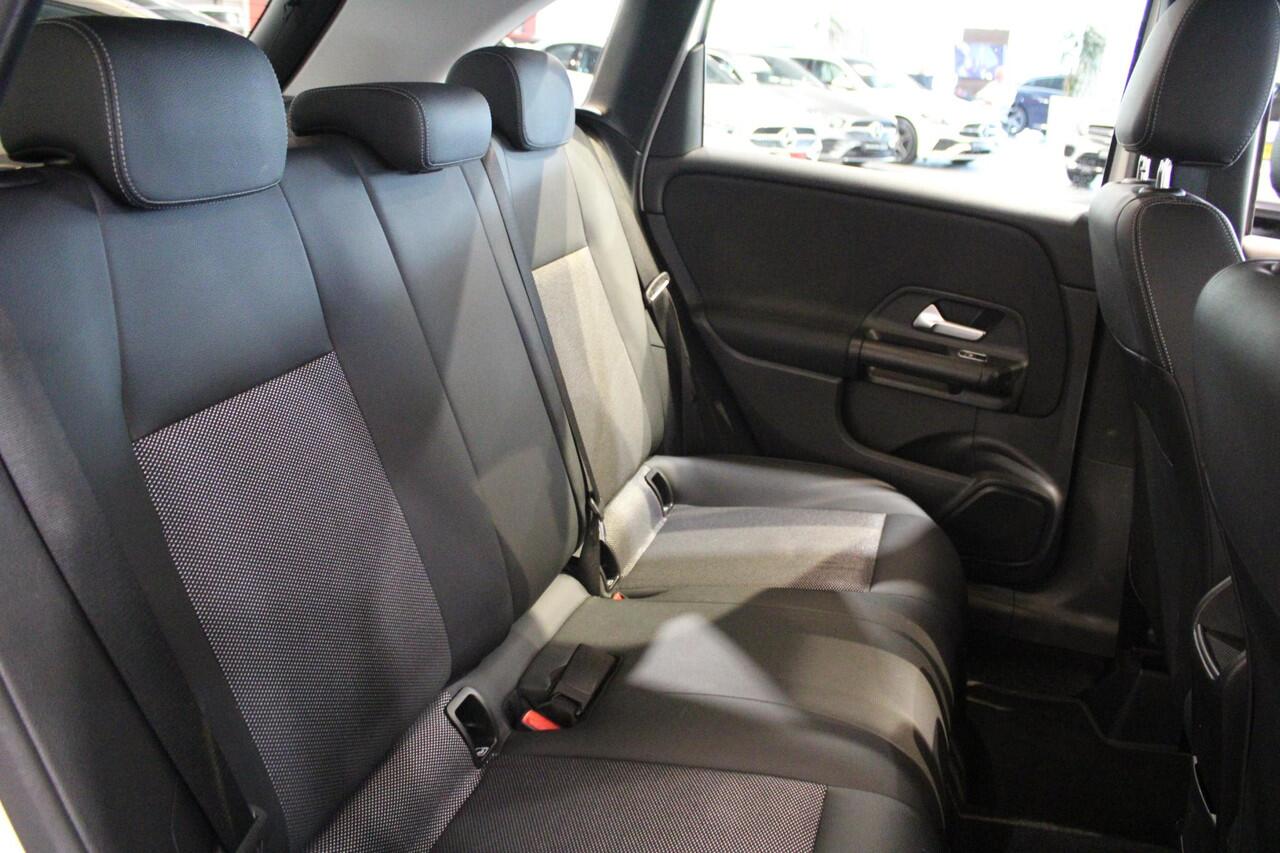 Mercedes-Benz B-KLASSE 180 Business Solution