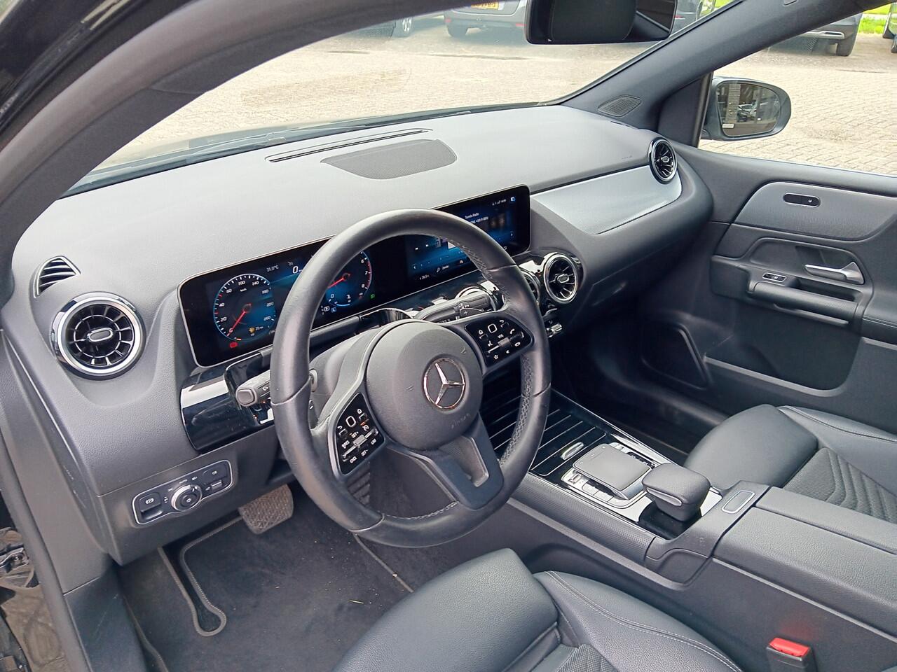 Mercedes-Benz B-KLASSE 180 Business Solution|NAV|CLIMA|1ste eigenaar|CAMERA|Nieuwstaat