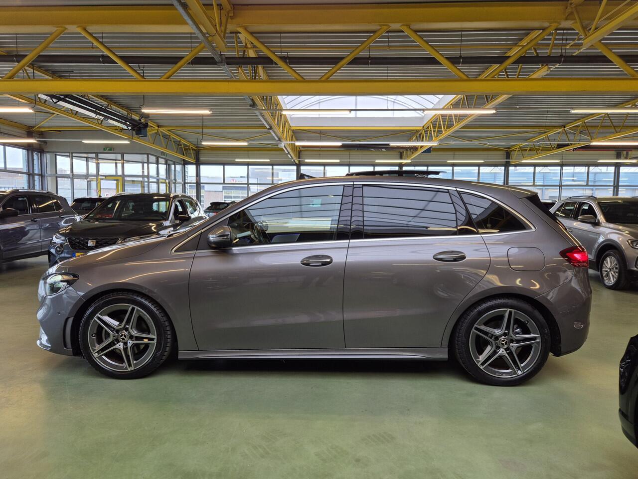 Mercedes-Benz B-KLASSE 180 AMG Line -136pk- Automaat | Panorama dak | Rijklaarprijs incl. 1 jaar Bovag garantie