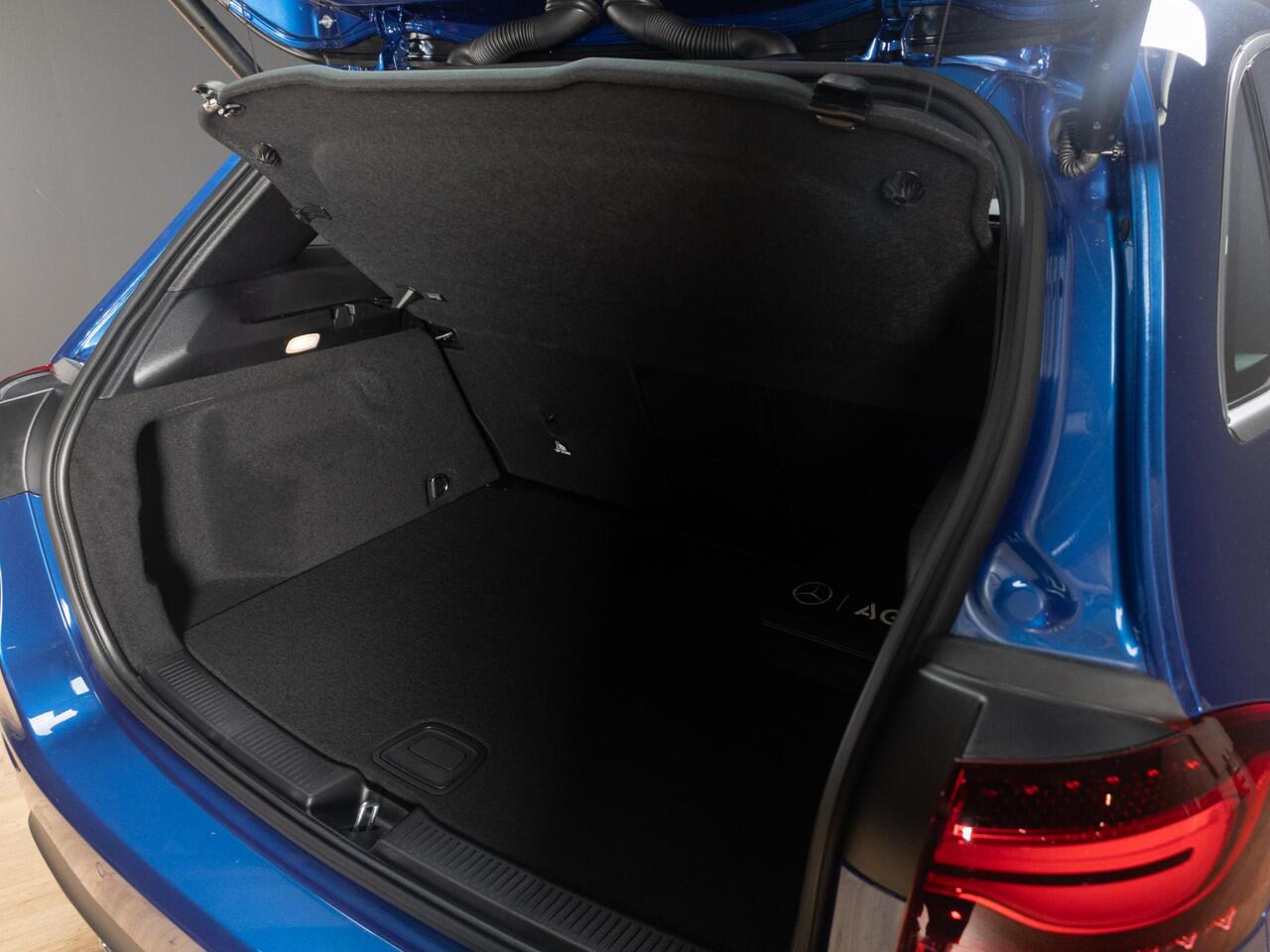 Mercedes-Benz B-KLASSE 180 Star Edition Luxury Line Panorama dak