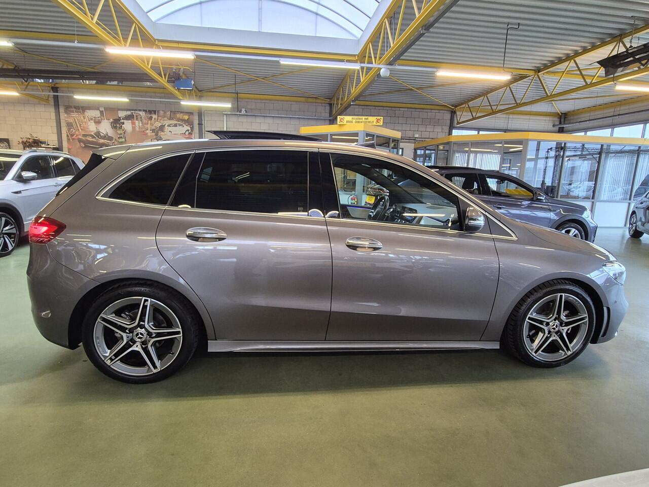 Mercedes-Benz B-KLASSE 180 AMG Line -136pk- Automaat | Panorama dak | Rijklaarprijs incl. 1 jaar Bovag garantie