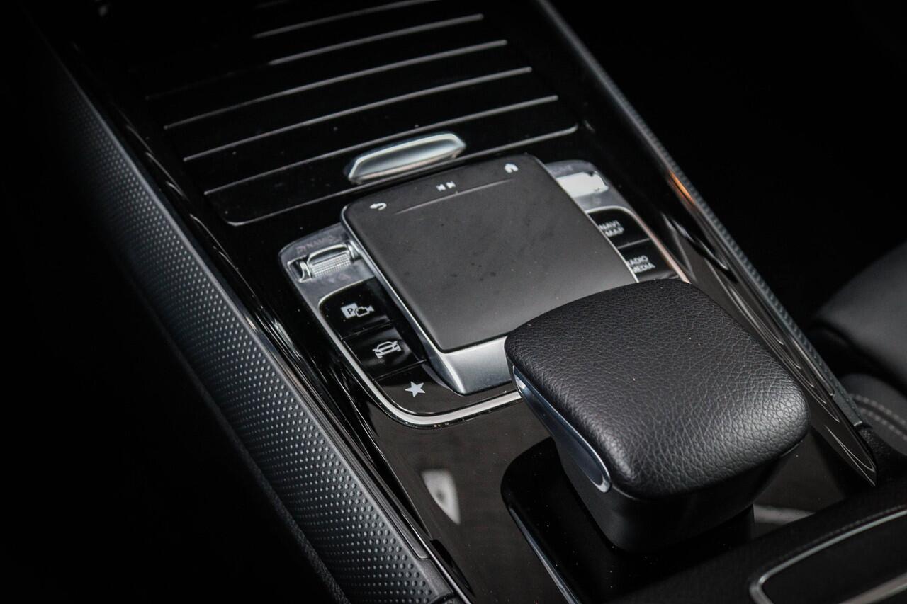 Mercedes-Benz B-KLASSE 200 Business Solution Plus Van 21.950,- NU 20.950,- !