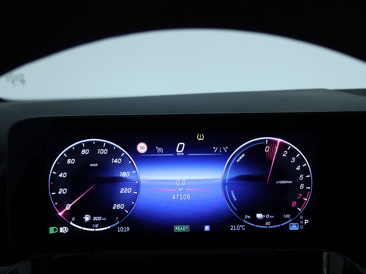 Mercedes-Benz B-KLASSE 250 e Star Edition AMG Line | AMG Line | Night Pakket | Sfeerverlichting | Achteruitrijcamera | Keyless go | EASY PACK achterklep. Inclusief 24 maanden MB Certified garantie voor Europa.