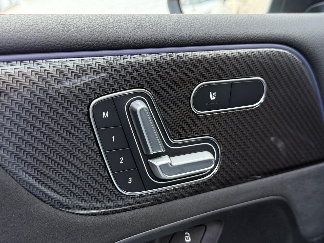 Mercedes-Benz B-KLASSE 200 AMG Line | Pano | Trekhaak | Memory | Camera | LED | DAB+