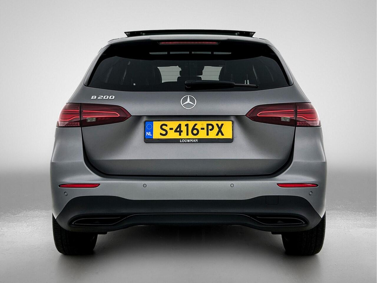 Mercedes-Benz B-KLASSE 200 automaat Luxury | Panorama schuif/kanteldak | MultiBeam Led Lights | Night pakket | Apple CarPlay | Thermotronic Climate Control | Parkeer - en Spiegel pakket | Inclusief 24 maanden MB Certified garantie voor Europa.