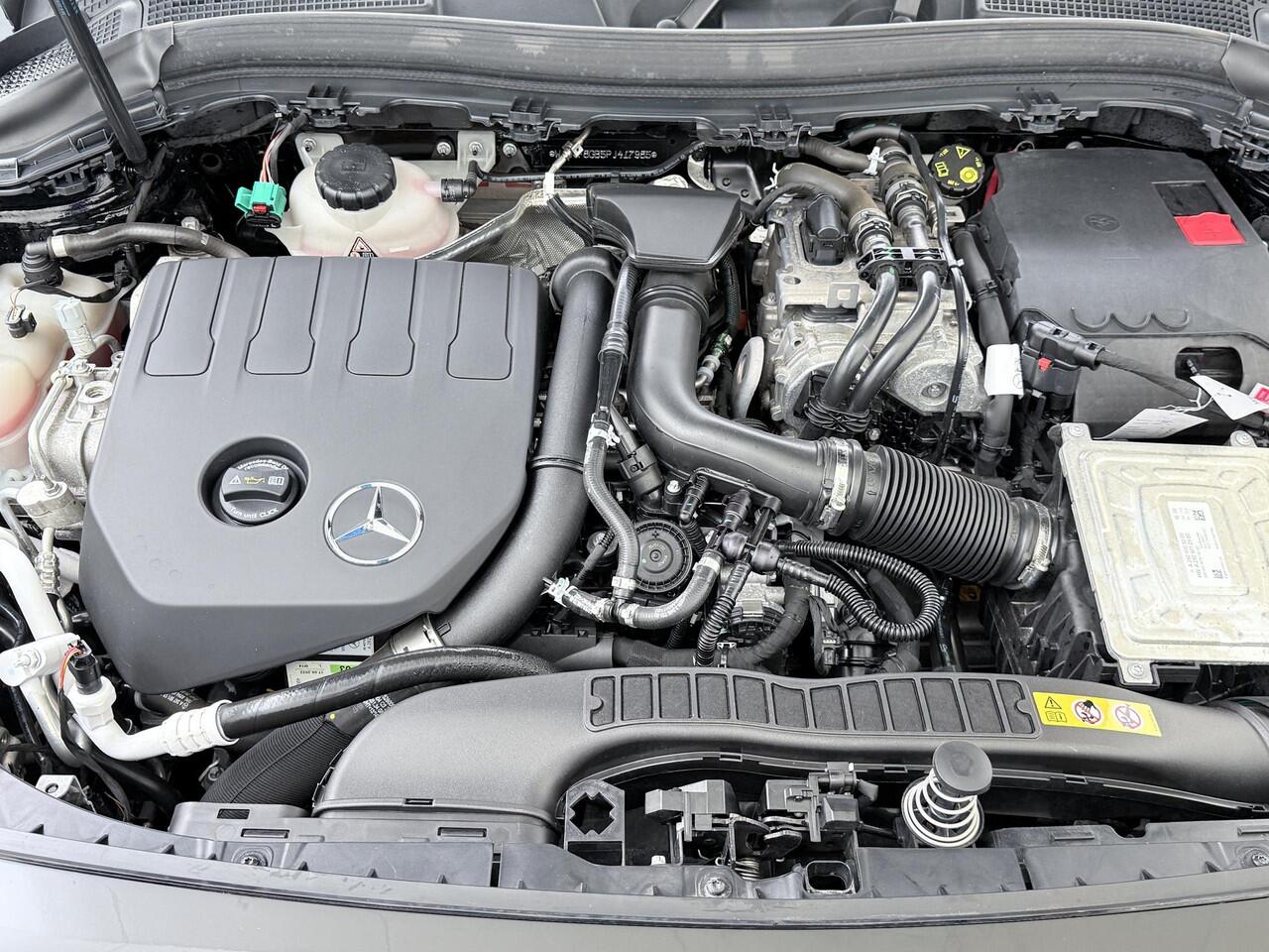 Mercedes-Benz B-KLASSE 250 e Luxury Line SOH 96% | Camera | Navigatie | Stoelverwarming |