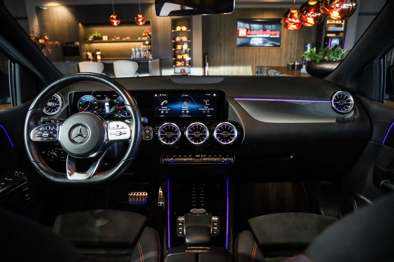 Mercedes-Benz B-KLASSE 180 Business Solution AMG Sportstoelen Leder, Camera, MBUX, Night/ Spiegel/ Ambiente/ Design/ Seat Comfort pakket, Agility Control, Digitaal Dashboard, DAB, Lmv 18''
