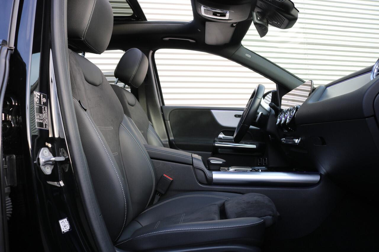 Mercedes-Benz B-KLASSE 250 e AMG Pakket AMG NightPakket (Panodak Sportleder Carplay Widescreen Burmester Camera Distronic Keyless Multibeam 19InchAMG PrivacyGlass Pdc V+A)