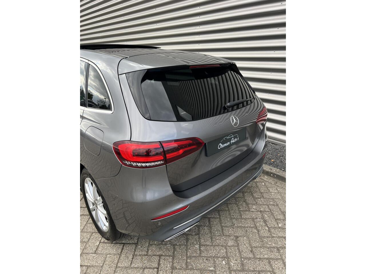 Mercedes-Benz B-KLASSE 180 Panorama Exclusief Leder