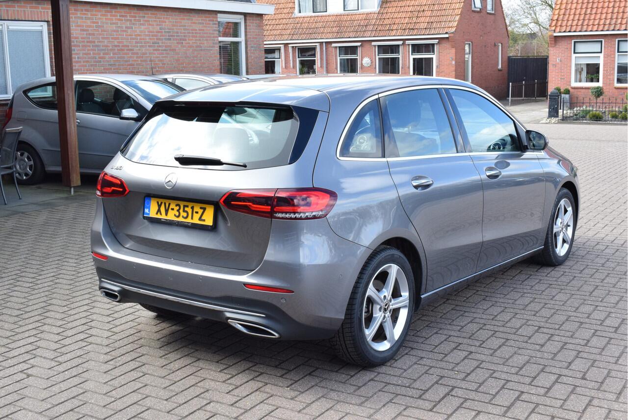 Mercedes-Benz B-KLASSE 180 Launch Edition Premium