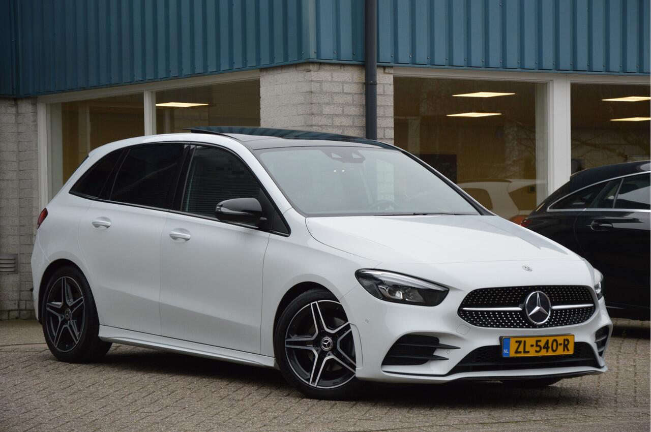 Mercedes-Benz B-KLASSE 180 AMG | LED | CARPLAY | CAMERA | PANODAK | NIGHTPAKKET | CRUISE | CLIMA | ENZ