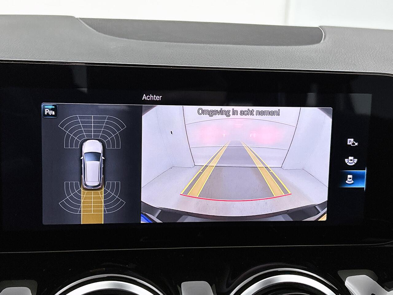 Mercedes-Benz B-KLASSE 180 Business Solution Ledkoplampen | Achteruitrijcamera |Stoelverwarming voor | Spiegelpakket. Inclusief 24 maanden MB Certified garantie voor Europa.