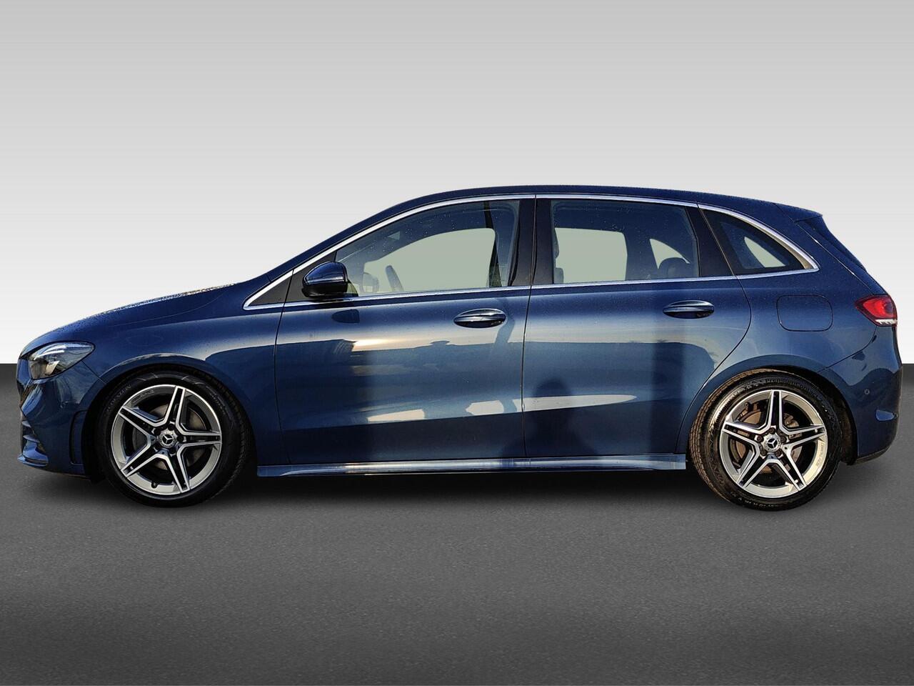 Mercedes-Benz B-KLASSE 180 Business Solution AMG | AMG Styling | Sfeerverlichting | Voorstoelen verwarmd