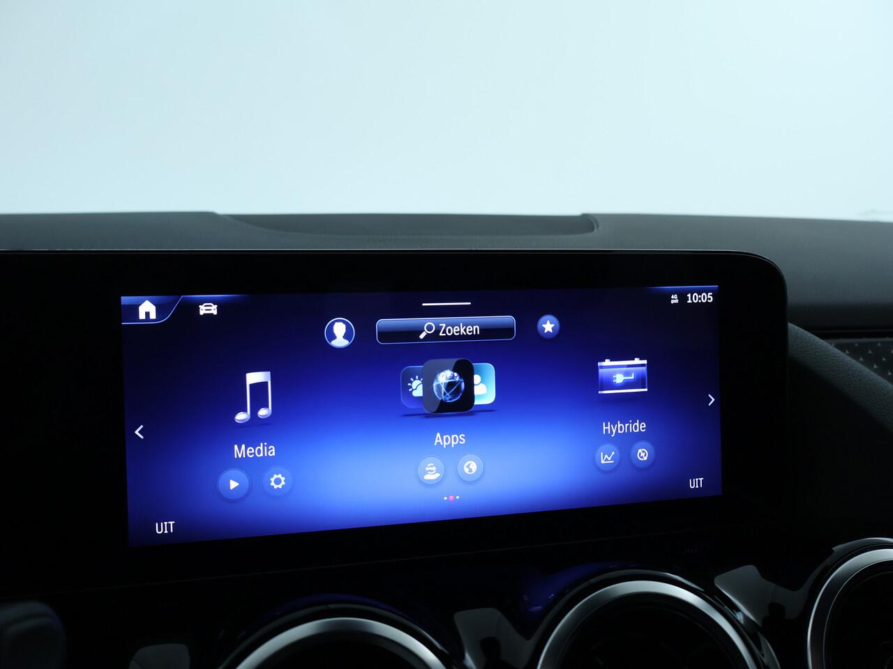 Mercedes-Benz B-KLASSE 250 e Plug-In Hybride | Trekhaak | Ledkoplampen | Stuur en Stoelverwarming | 11kW Laden | Achteruitrijcamera | Inclusief 24 maanden MB Certified garantie voor Europa.