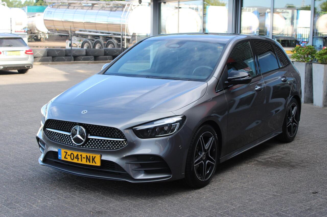 Mercedes-Benz B-KLASSE 180 Star Edition AMG Line NL Auto!!