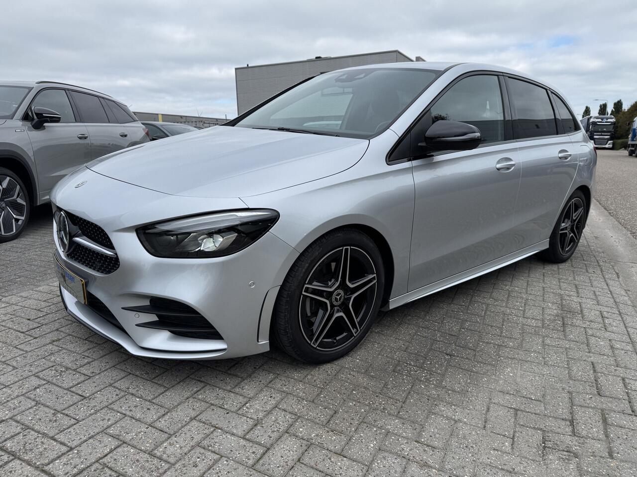 Mercedes-Benz B-KLASSE 180 Business Solution AMG Trekhaak | Night | Elekt. Klep | Stoelverw. | Camera