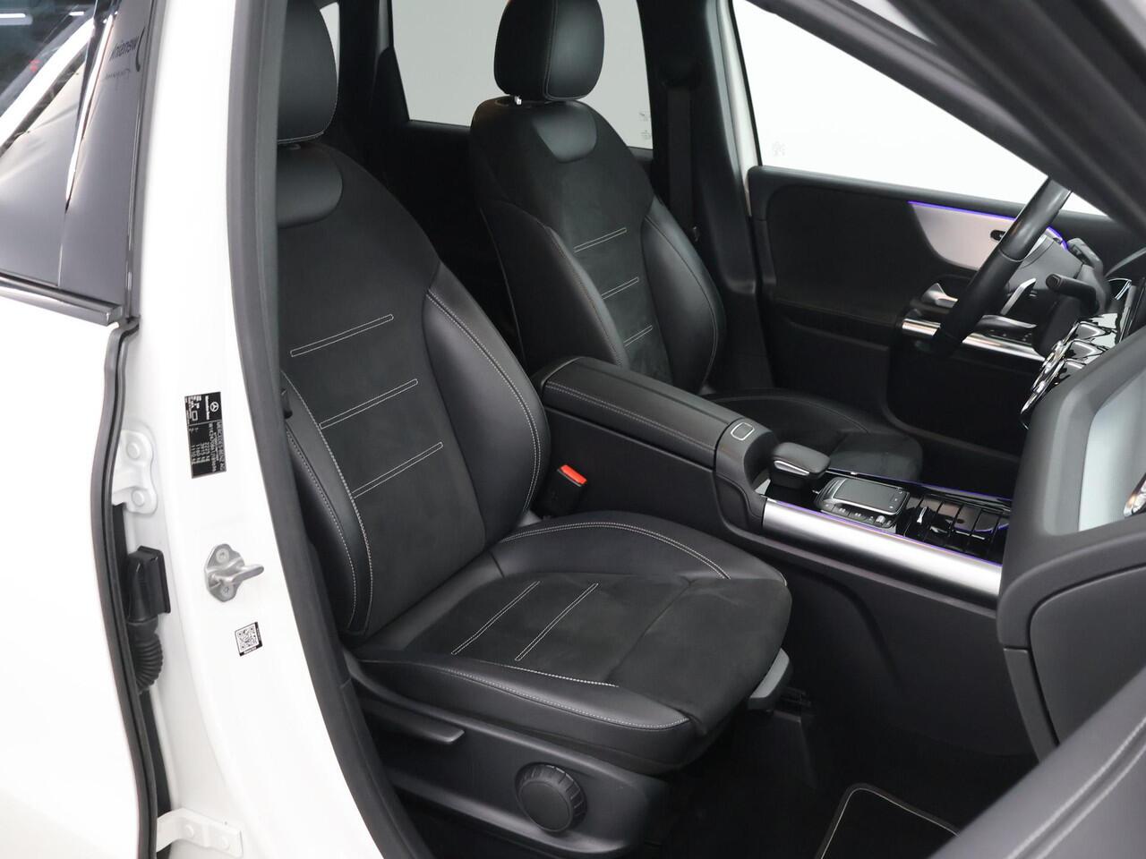 Mercedes-Benz B-KLASSE 250 e AMG Line | Night pakket | Stoelverwarming | Sfeerverlichting |