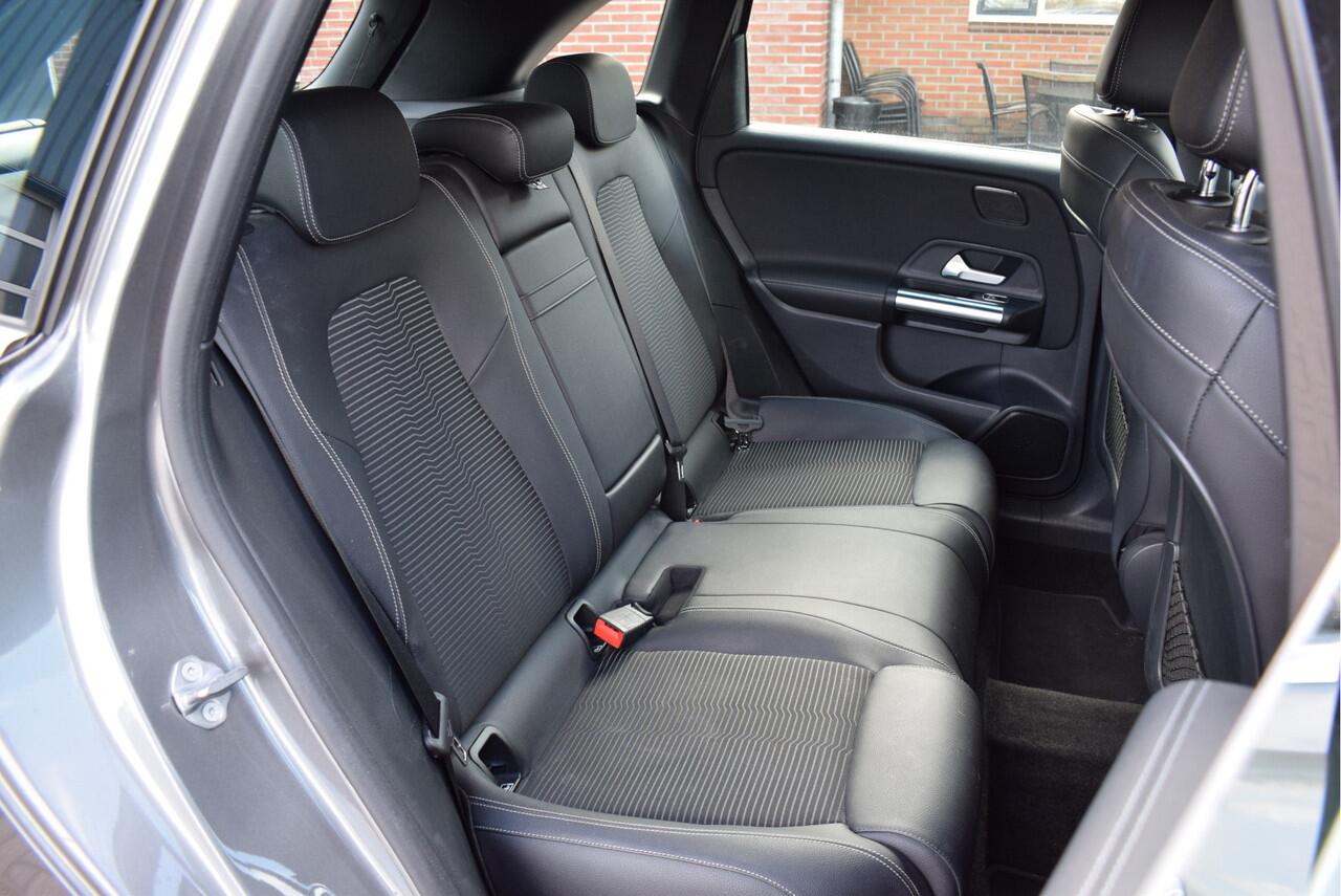 Mercedes-Benz B-KLASSE 180 Launch Edition Premium