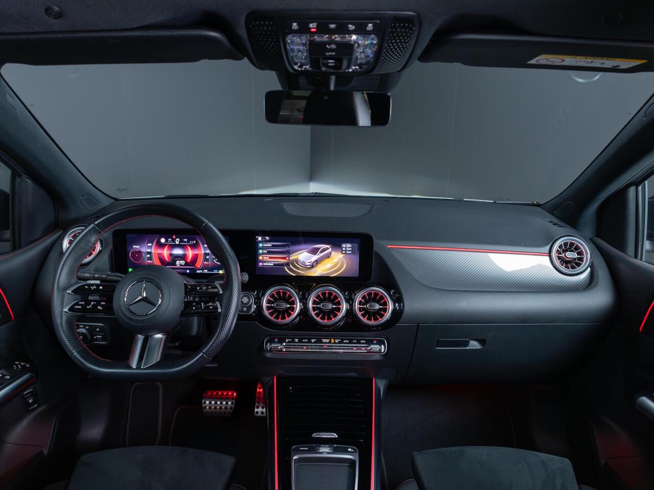 Mercedes-Benz B-KLASSE 180 Star Edition AMG Line Panorama dak