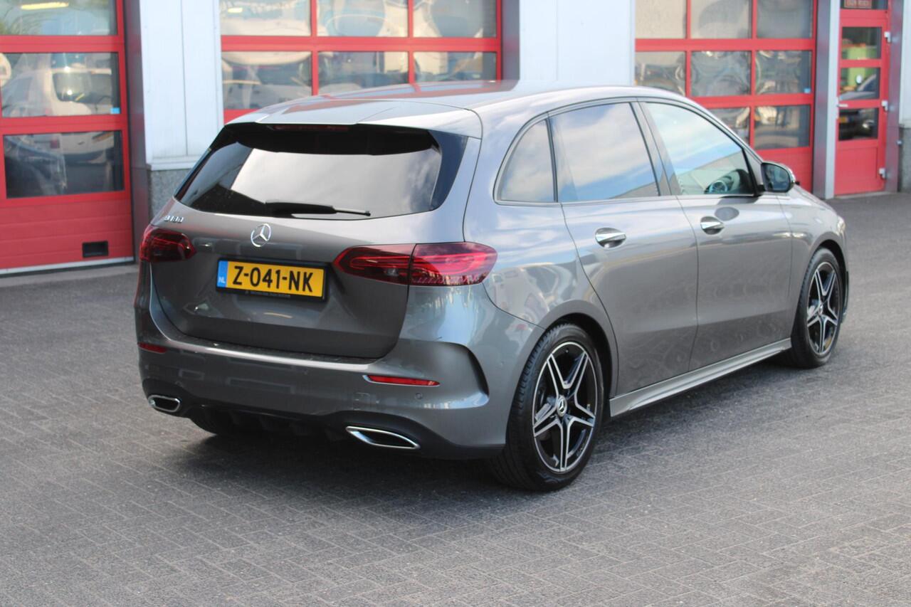 Mercedes-Benz B-KLASSE 180 Star Edition AMG Line NL Auto!!